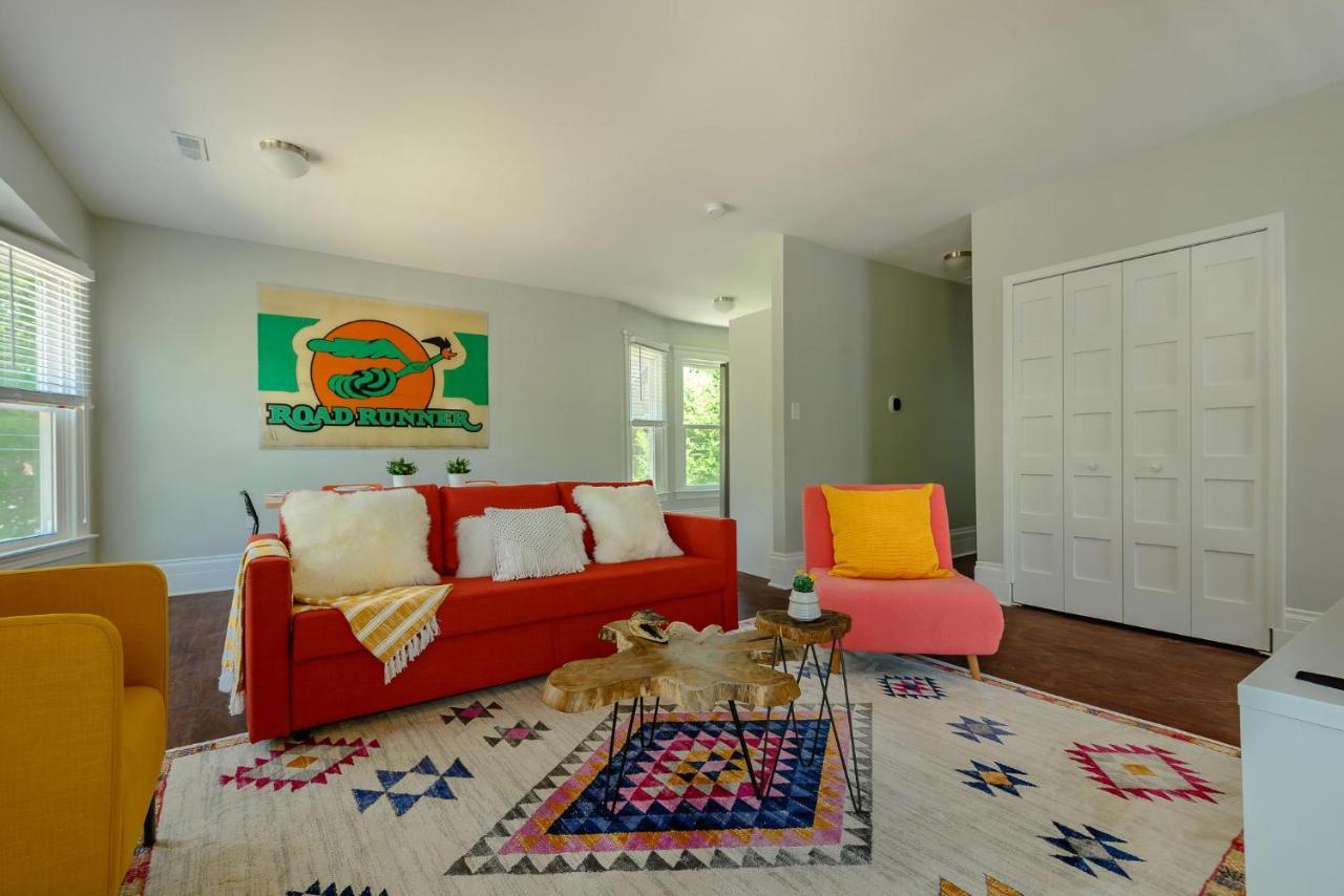 Kercheval Avenue Apartments *